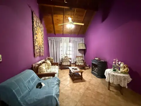 Casa en Venta en Rafael Calzada, USD 170.000