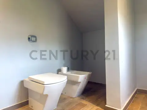 148 500, Piso Lote 61
