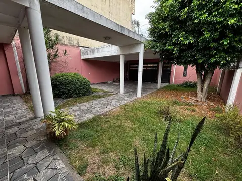 Depto Tipo Casa en Venta en Ramos Mejia, USD 150.000