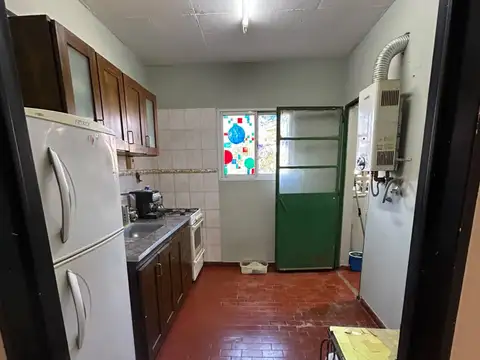 Departamento 6 ambientes con 2 baños