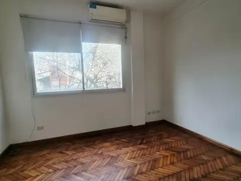 Departamento en Alquiler en Almagro, $ 900.000