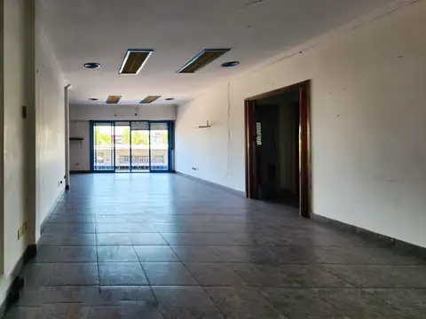 Local en Venta 50 años