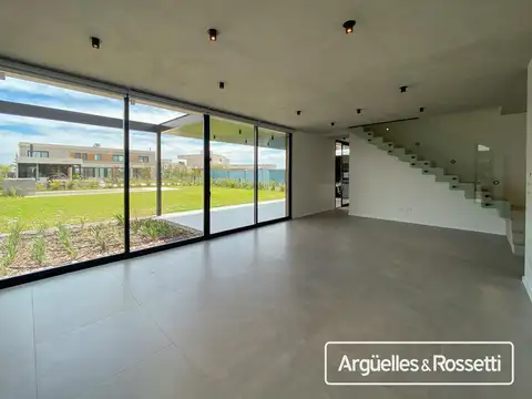 Casa en Venta en Vida, USD 690.000