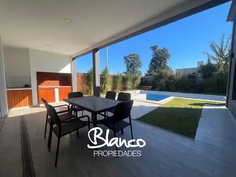 Casa en Venta de 4 dormitorios