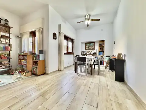 CASA VENTA 3 AMBIENTES JARDÍN VICENTE LÓPEZ
