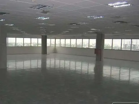 Oficina Monoambiente con 4 baños