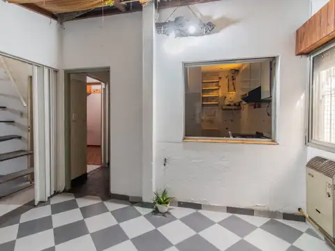 Depto Tipo Casa 2 ambientes con 1 baño