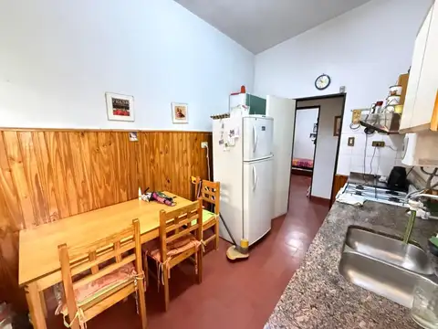 CASA EN VENTA 3 DORMITORIOS CON PATIO LOS PLÁTANOS