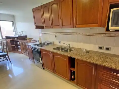 Departamento 4 ambientes con 3 baños