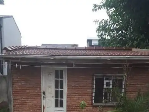 Casa  en Venta ubicado en Quilmes Oeste, Quilmes, G.B.A. Zona Sur - SVN0198_LP583984_1