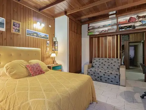 CASA EN VENTA 5 AMB. HURLINGHAM PILETA GARAGE 498M