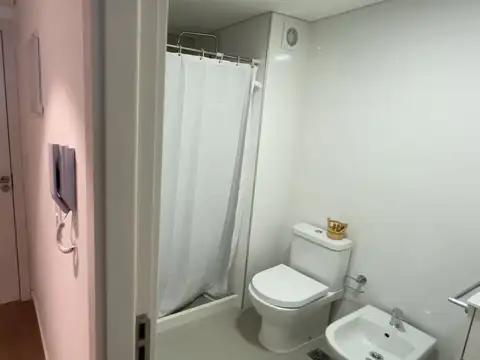 Alquiler Monoambiente Amoblado con balcón Cordón