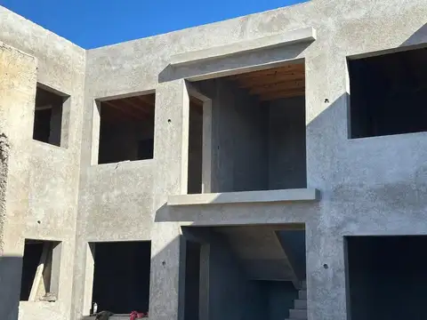 Ayohuma 100