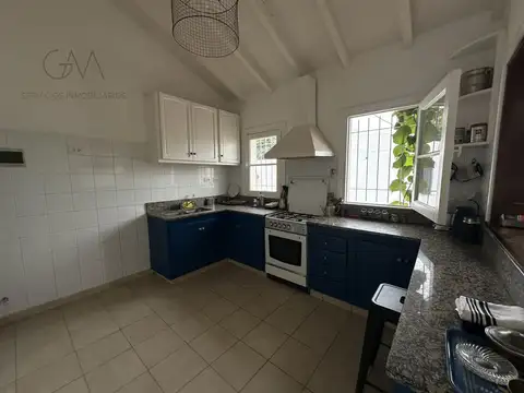 Depto Tipo Casa 4 ambientes con 3 baños