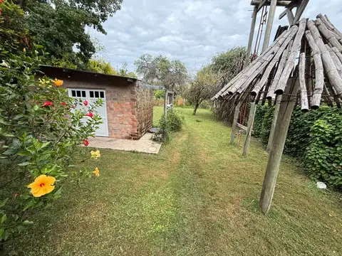 SE VENDE MODERNA CABAÑA CON PILETA EN LOS ZAPALLOS