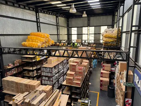 Galpon en Venta 52  mts Fondo