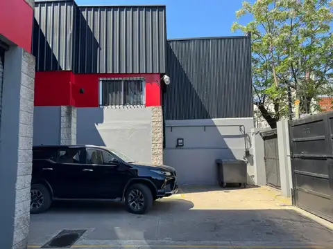 Galpon en Venta en Castelar, USD 750.000