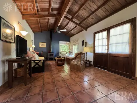 Casa en Venta en Estancia Las Malvinas, USD 190.000