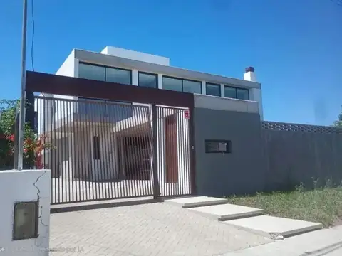 DUPLEX RAFAEL NUÑEZ HOUSING DE CATEGORIA 3 DORMITORIOS