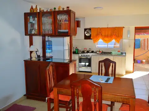 Casa en venta - 1 Dormitorio 1 Baño - San Bernardo del Tuyú