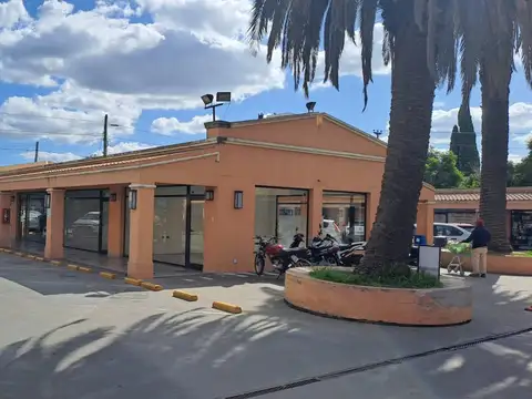 Avenida Tomás Márquez 1200