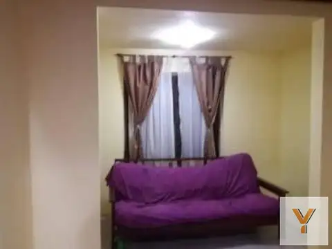 Casa 5 ambientes con 1 baño