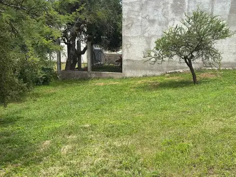 VENTA LOTE  APTO DUPLEX  BARRIO LOMAS DEL CHAÑAR