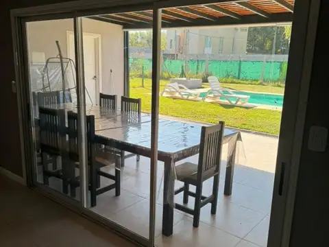 Casa en Venta en Moreno, USD 169.900