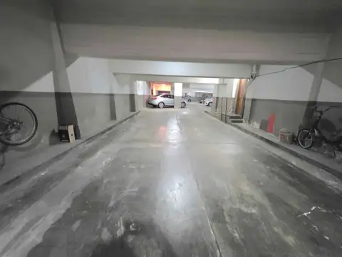 Cochera en Venta con acceso Horizontal