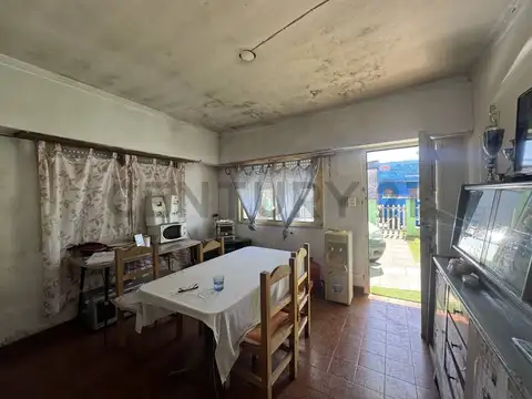 Casa 3 ambientes con 1 baño