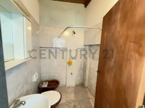 Venta de Casa 3 dormitorios - dos plantas - Zona Sur