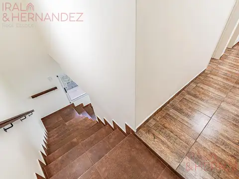 Venta Casa En Lote Propio Parque y Cochera - San Martín