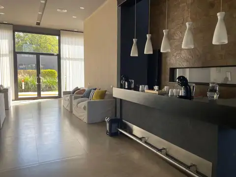 Departamento en Venta en Campana, USD 115.000