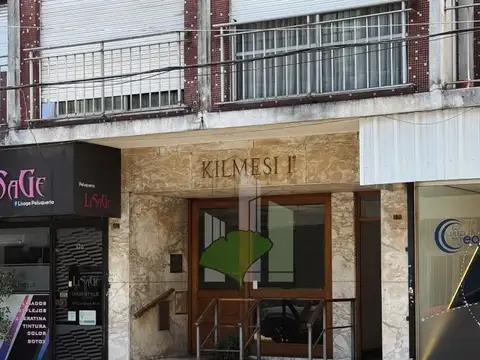 Depto. 3 Amb. c/balcón francés al frente Alsina 178 Quilmes
