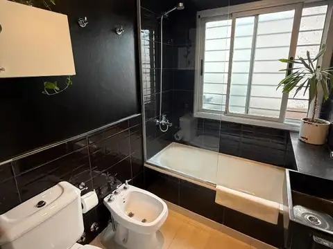 CASA EN VENTA EN MARTÍNEZ - BARRIO CERRADO