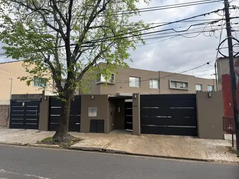 CASA EN VENTA EN MARTÍNEZ - BARRIO CERRADO
