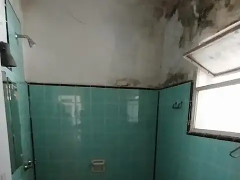 Casa en Alquiler con 2 cocheras