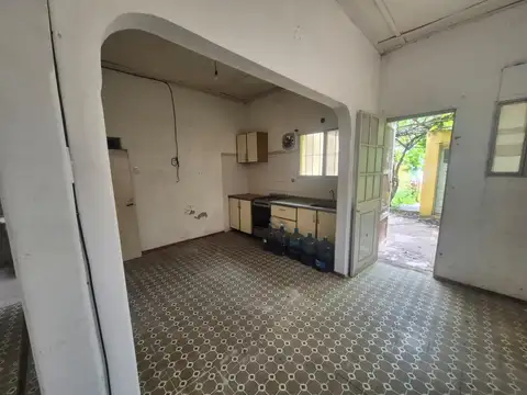 PH en venta en Centro a Refaccionar (Campana)