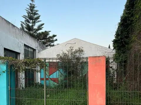 Av. San Martìn  al 1400