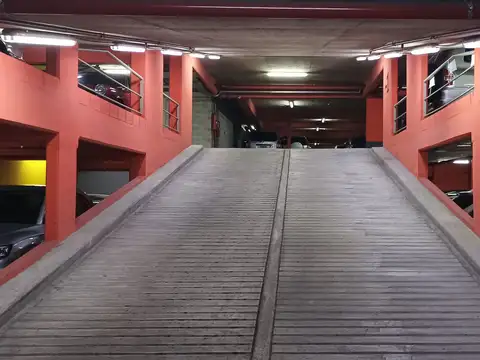 Venta Cochera,  chacarita,  vigilancia 24 hs