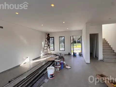 Casa 4 ambientes con 3 baños