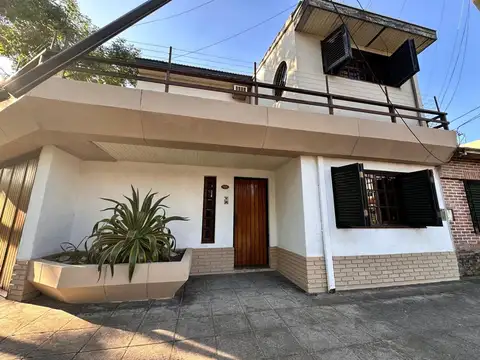 CASA EN VENTA 4 AMBIENTES TEMPERLEY APTA CREDITO