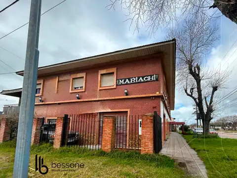 Mario Bravo  al 1400