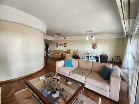 Departamento 6 ambientes con 2 baños