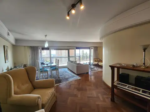 RIOJA al 500 - PISO EXCLUSIVO