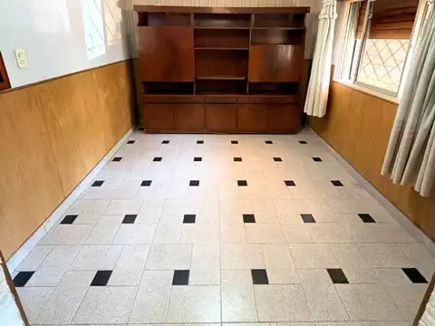 Depto Tipo Casa en Venta en Valentin Alsina, USD 65.000