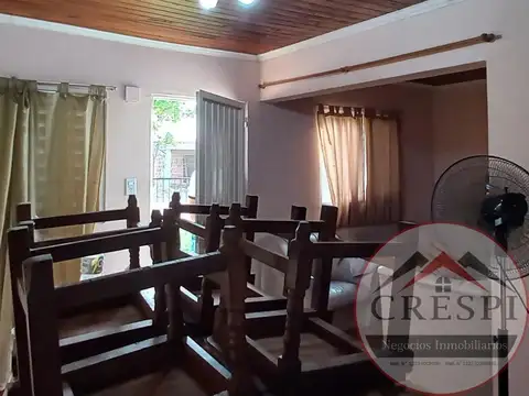 Casa 2 ambientes con 1 baño