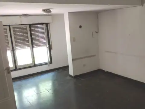 CASA VENTA 3 DORMITORIOS AMPLIOS AMBIENTES FISHERTON