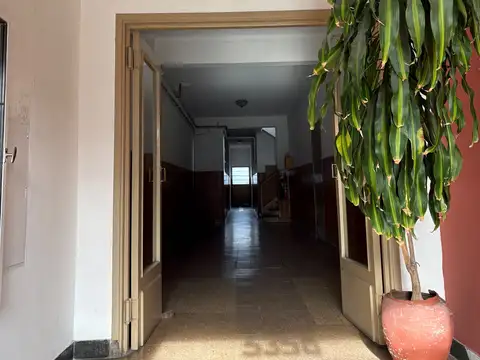 Av Dr Velez Sarsfield 5300, Piso 1