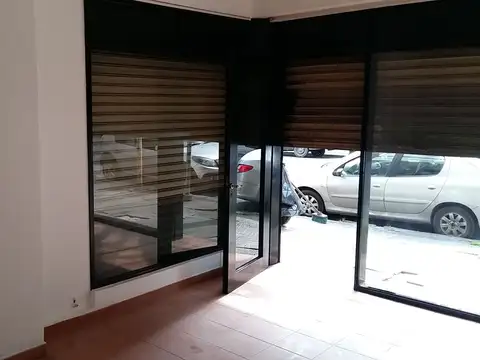 Local en Venta Via Pública